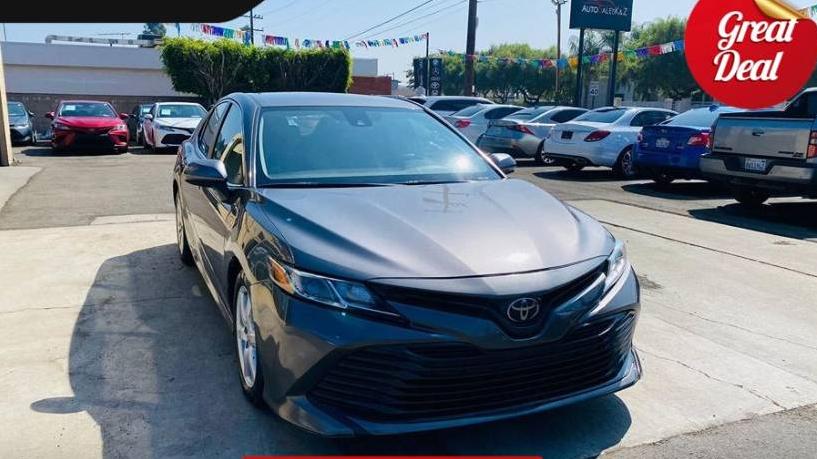 TOYOTA CAMRY 2018 4T1B11HK5JU070990 image