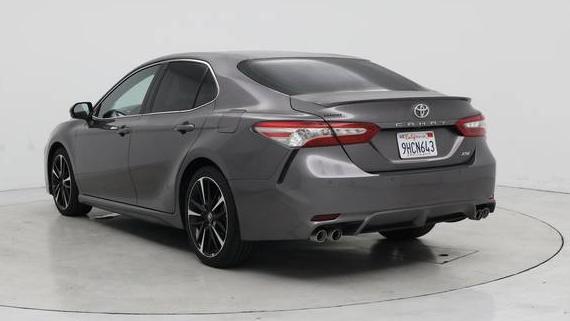 TOYOTA CAMRY 2018 4T1B61HK9JU134157 image