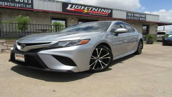 TOYOTA CAMRY 2018 4T1B11HK9JU644264 image