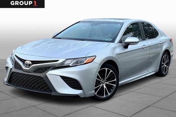 TOYOTA CAMRY 2018 JTNB11HK0J3019855 image