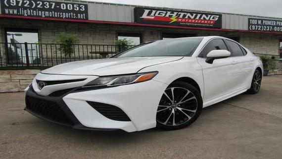 TOYOTA CAMRY 2018 4T1B11HK2JU147489 image