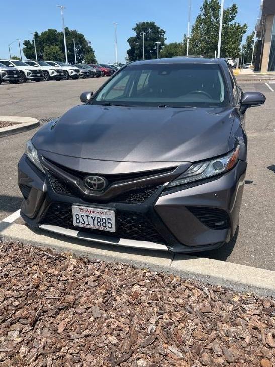 TOYOTA CAMRY 2018 4T1B61HK6JU026403 image