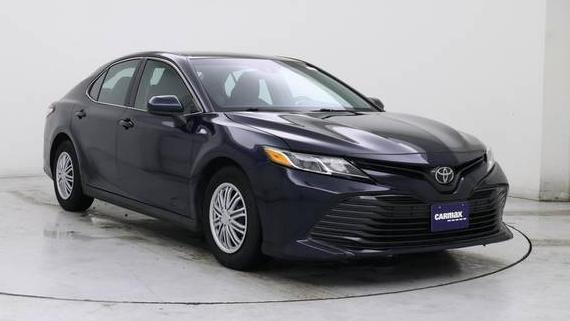 TOYOTA CAMRY 2018 4T1B11HK4JU632555 image
