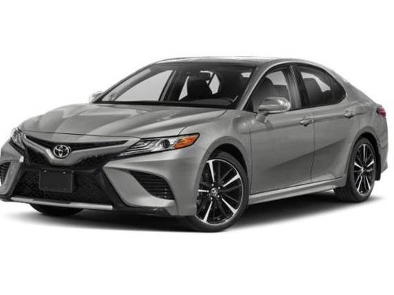 TOYOTA CAMRY 2018 4T1B61HK4JU604112 image