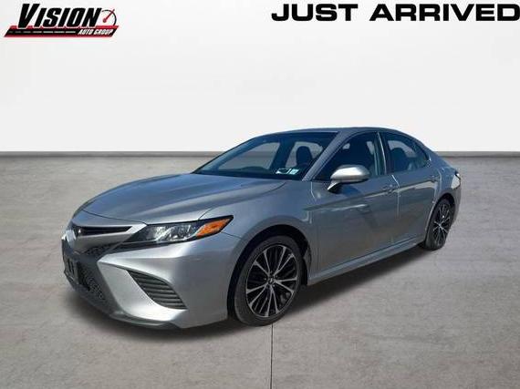 TOYOTA CAMRY 2018 4T1B11HK7JU634283 image