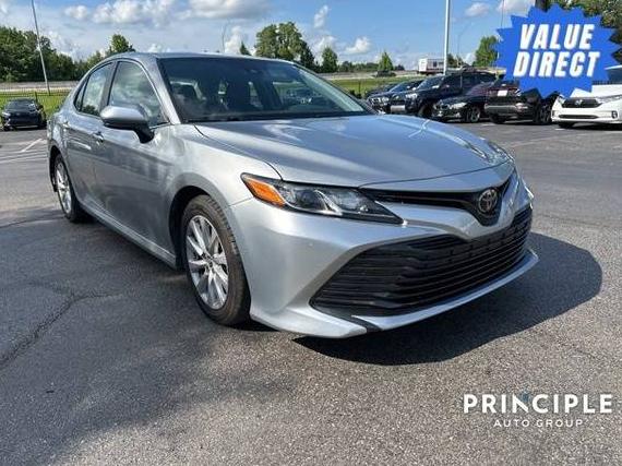 TOYOTA CAMRY 2018 4T1B11HK7JU583383 image