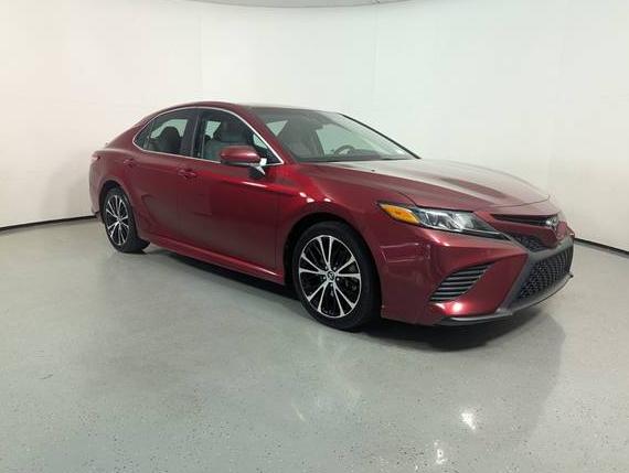 TOYOTA CAMRY 2018 4T1B11HK6JU658669 image