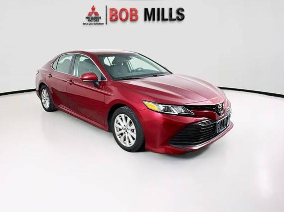 TOYOTA CAMRY 2018 4T1B11HKXJU636836 image