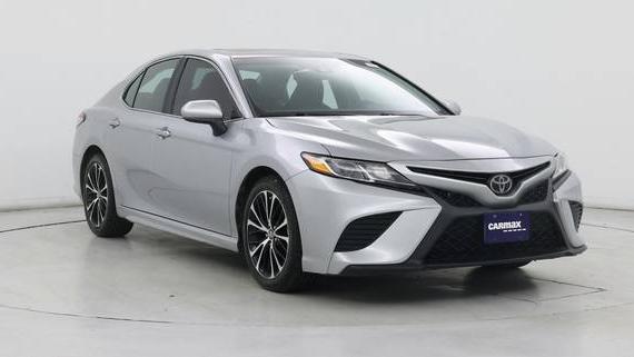 TOYOTA CAMRY 2018 4T1B11HK4JU103641 image