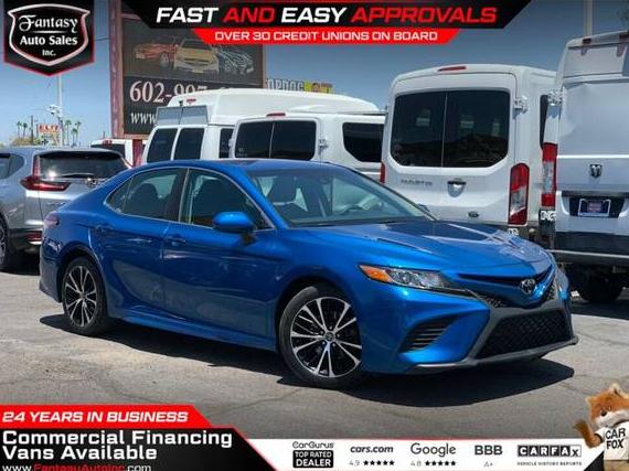 TOYOTA CAMRY 2018 4T1B11HK1JU066886 image