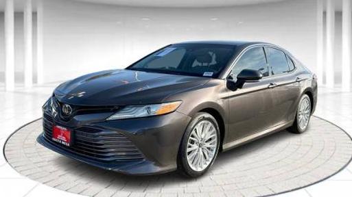 TOYOTA CAMRY 2018 4T1B11HK2JU031211 image