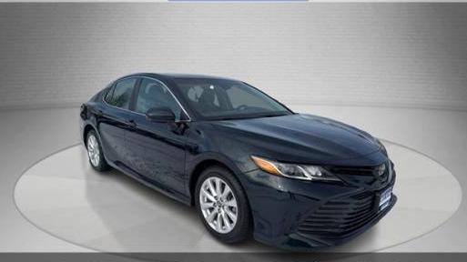 TOYOTA CAMRY 2018 4T1B11HK8JU587684 image