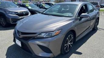 TOYOTA CAMRY 2018 4T1B11HK7JU676808 image