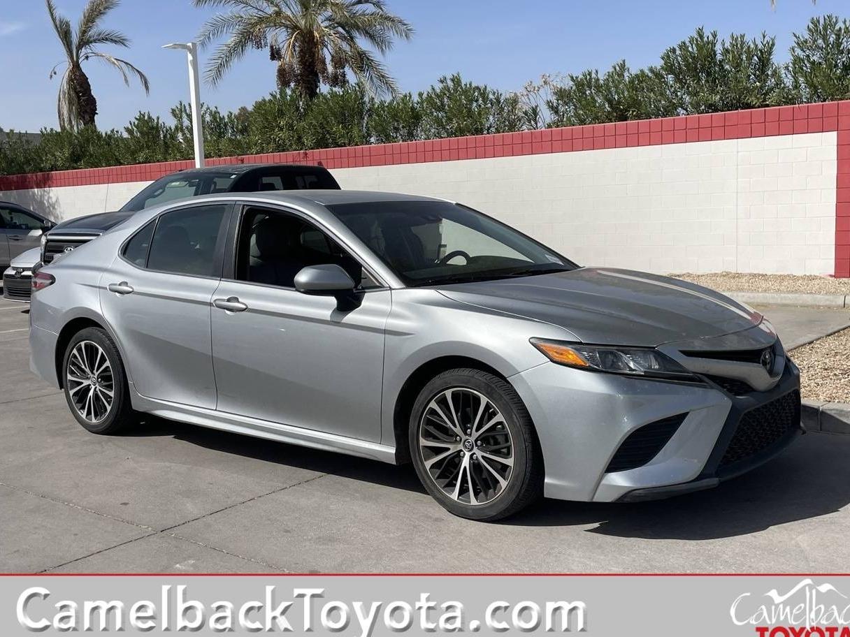 TOYOTA CAMRY 2018 4T1B11HK7JU070909 image