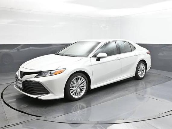 TOYOTA CAMRY 2018 4T1B11HK3JU007600 image