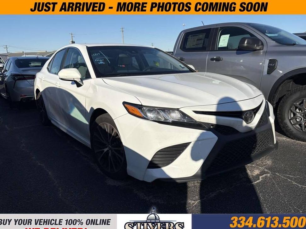 TOYOTA CAMRY 2018 4T1B11HK5JU634881 image