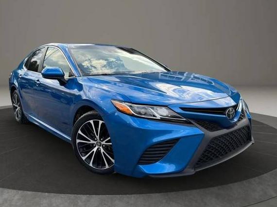 TOYOTA CAMRY 2018 4T1B11HK6JU111739 image