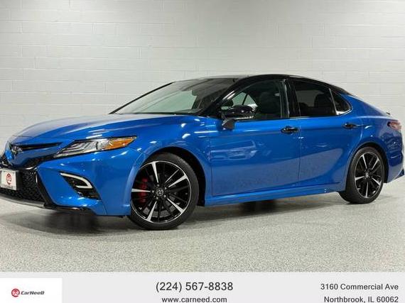 TOYOTA CAMRY 2018 4T1B61HK8JU142590 image