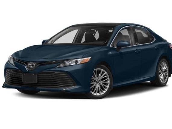 TOYOTA CAMRY 2018 4T1B11HK0JU517841 image