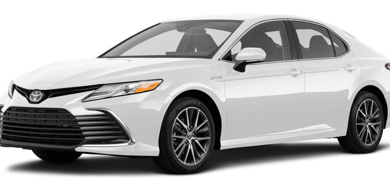 TOYOTA CAMRY 2021 4T1C11AKXMU613835 image