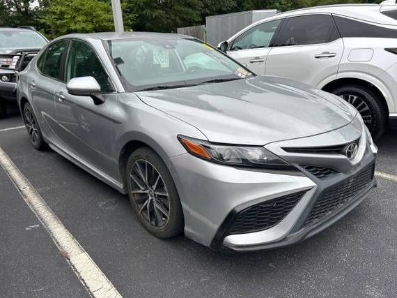 TOYOTA CAMRY 2021 4T1G11AK8MU409181 image