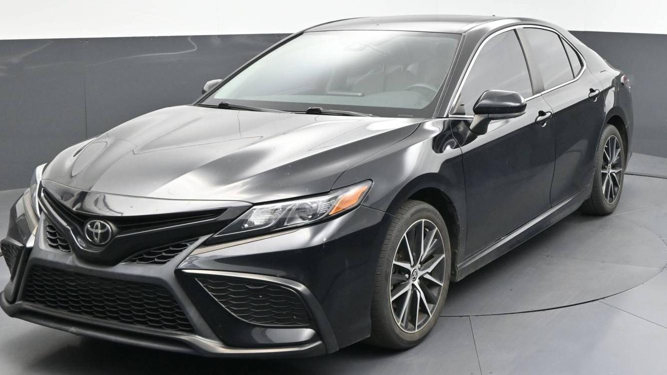 TOYOTA CAMRY 2021 4T1G11AKXMU458513 image