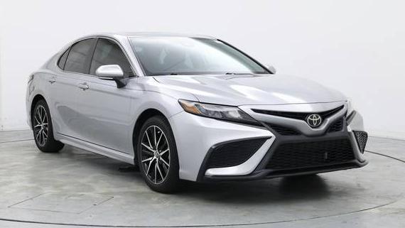 TOYOTA CAMRY 2021 4T1T11AK4MU540218 image