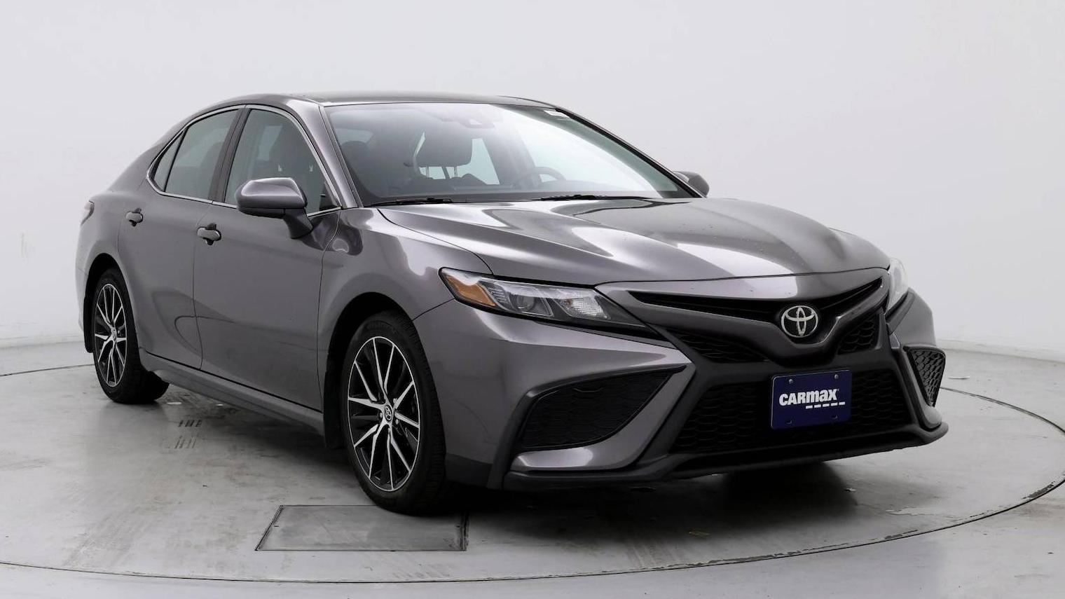 TOYOTA CAMRY 2021 4T1G11AK5MU605076 image