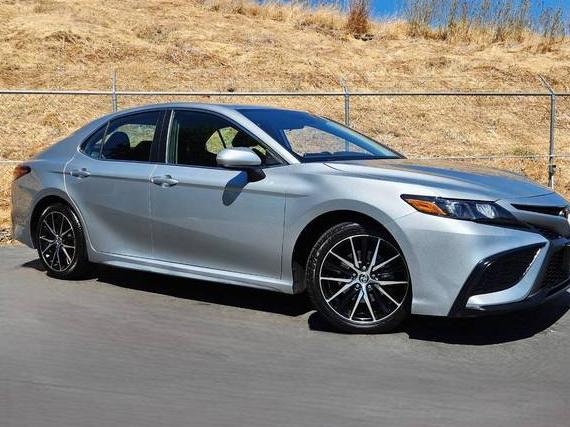 TOYOTA CAMRY 2021 4T1G11AKXMU468135 image TOYOTA CAMRY 2021 4T1G11AKXMU468135 image