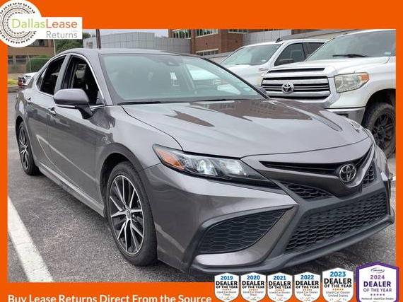 TOYOTA CAMRY 2021 4T1T11AK0MU492605 image