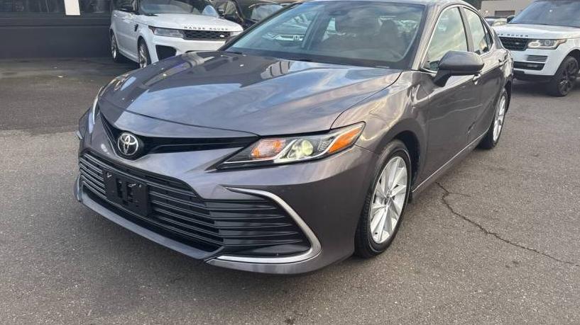 TOYOTA CAMRY 2021 4T1C11AK9MU466455 image