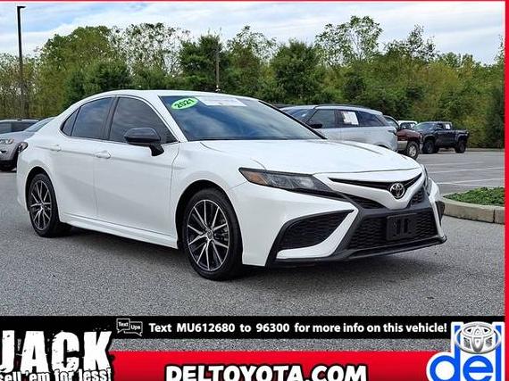 TOYOTA CAMRY 2021 4T1G11AK0MU612680 image
