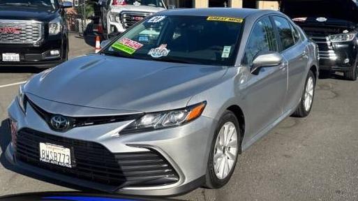 TOYOTA CAMRY 2021 4T1C11AK8MU468259 image