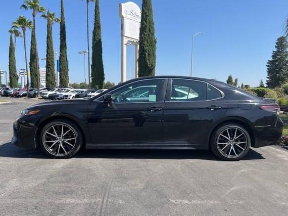 TOYOTA CAMRY 2021 4T1G11AK8MU431469 image