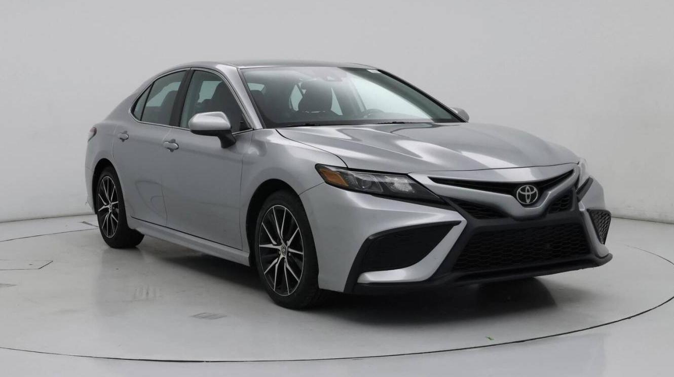 TOYOTA CAMRY 2021 4T1G11AK4MU420565 image