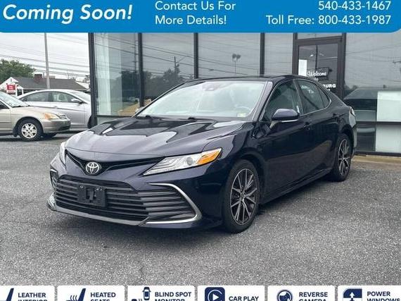 TOYOTA CAMRY 2021 4T1F11AK3MU526470 image