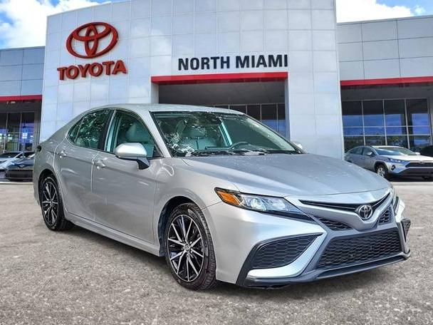 TOYOTA CAMRY 2021 4T1G11AKXMU431148 image