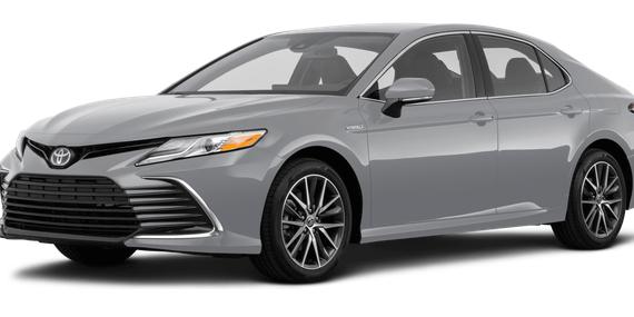 TOYOTA CAMRY 2021 4T1C11AK9MU545933 image