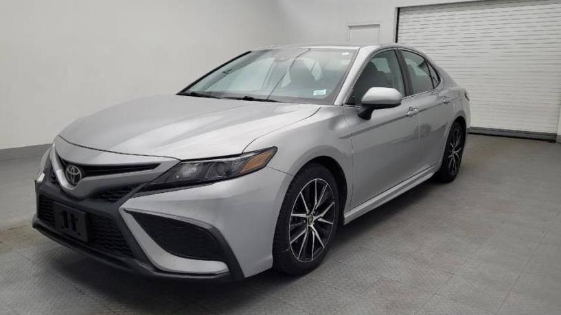 TOYOTA CAMRY 2021 4T1G11AKXMU453702 image