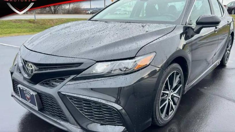 TOYOTA CAMRY 2021 4T1G11AK9MU409741 image