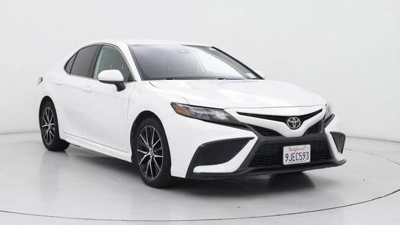 TOYOTA CAMRY 2021 4T1G11AK0MU411765 image