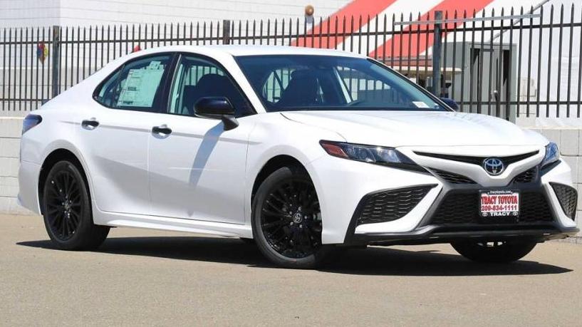 TOYOTA CAMRY 2021 4T1G11AK8MU493308 image