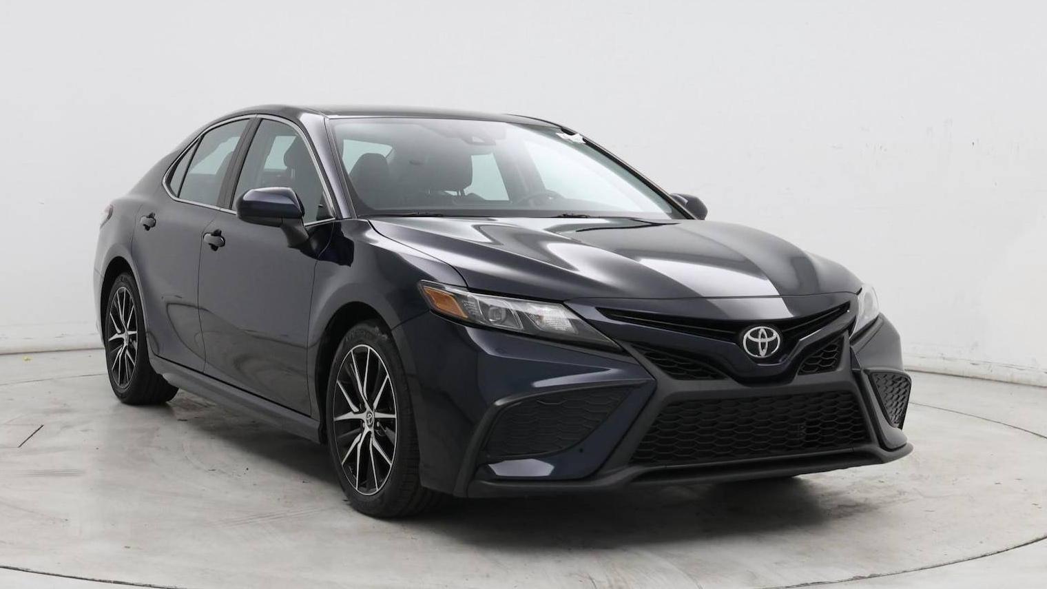 TOYOTA CAMRY 2021 4T1G11AK3MU579884 image