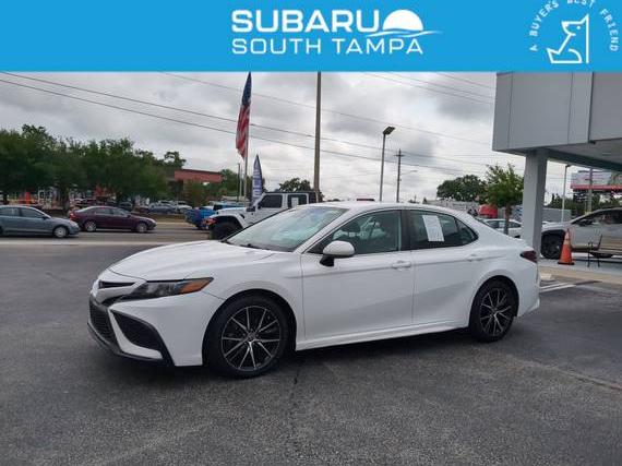 TOYOTA CAMRY 2021 4T1G11AKXMU584841 image
