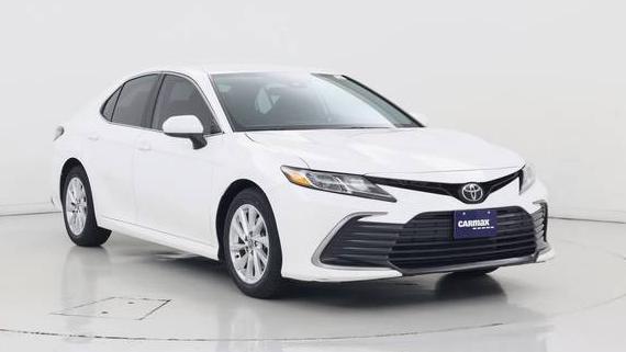 TOYOTA CAMRY 2021 4T1C11AK7MU448276 image
