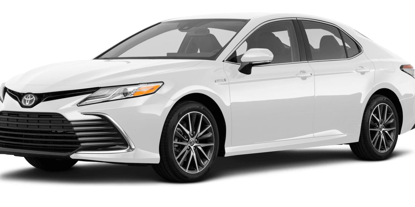 TOYOTA CAMRY 2021 4T1C11AK3MU404386 image