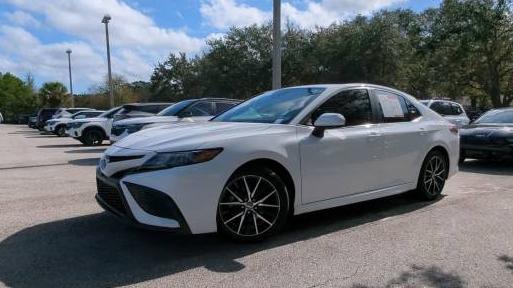 TOYOTA CAMRY 2021 4T1G11AK2MU552319 image