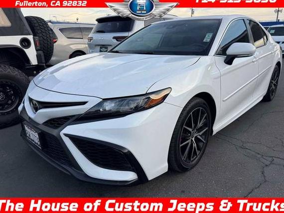 TOYOTA CAMRY 2021 4T1T11AK2MU579809 image