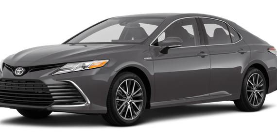 TOYOTA CAMRY 2021 4T1F11BK8MU029767 image