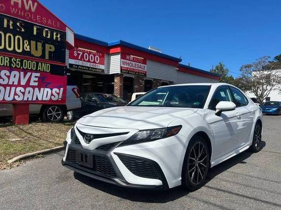 TOYOTA CAMRY 2021 4T1G11AK8MU552535 image